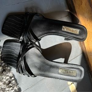 Black kitten heels size 8